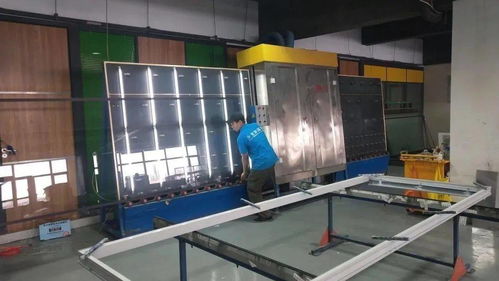 遼寧省裝飾協(xié)會會長劉興貴一行到麥斯工廠進行考察調(diào)研