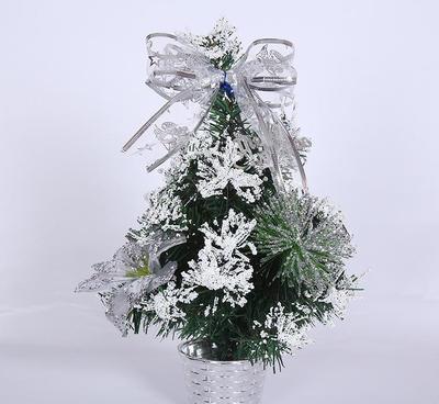 圣誕節(jié)套餐仿真圣誕樹裝飾訂做 創(chuàng)意精美擺件節(jié)日花環(huán)喜慶場(chǎng)景